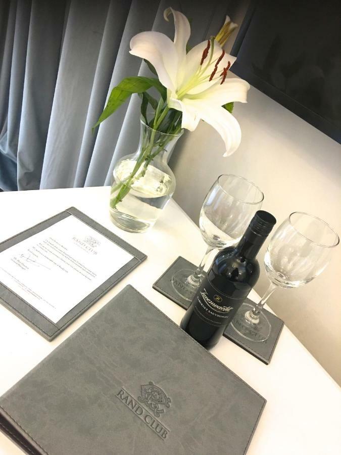 Rand Club Suites Johannesburg Esterno foto